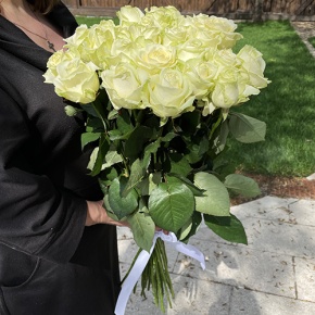 Букет из 21 белой розы (70 см) в Пересвете