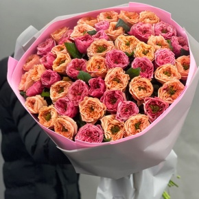 Букет "Лав ю" из 51 пионовидной розы Риджентс парк (60 см) в Пересвете