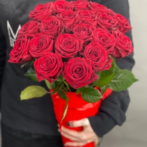 21 красная роза в конусе (50 см) в Пересвете