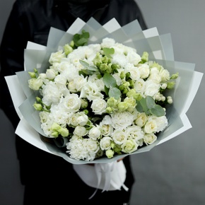 Букет "Маскарпоне" из роз, диантусов, эустом и гиперикума в Пересвете