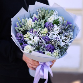 Букет "Алиби" из гиацинтов, вероники, нерине в Пересвете