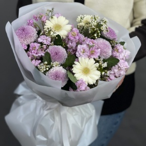Букет "Мечты сбываются" из хризантем Момоко, ароматных маттиол, хамелациума и гербер в Пересвете