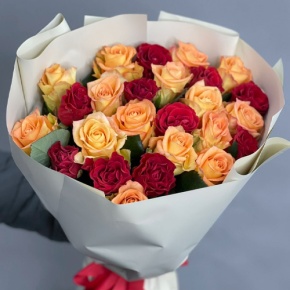 Букет "Прайм" из 25 роз Оранж и Эль Торо (50 см) в Пересвете