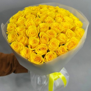 Букет "Золотце" из 51 лимонной розы (40 см) в Пересвете