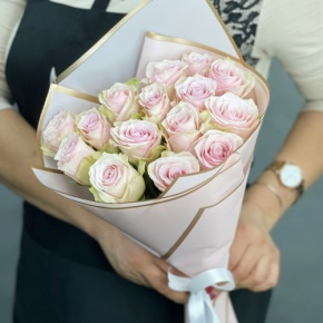 Букет из 15 пудровых роз Кения (40 см) в Пересвете