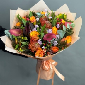 Букет "Даниэлла" из калл, роз, гиперикума, сафари, капса и лейко в Пересвете