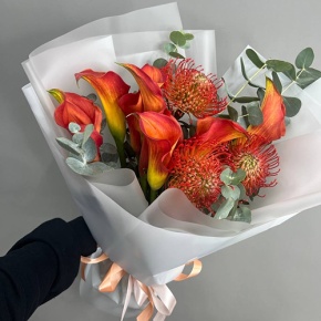 Букет "Империал" из калл, лейко и эвкалипта в Пересвете