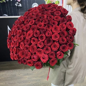 Букет 101 красная роза (70 см) в Пересвете