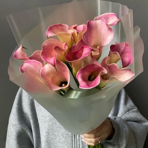 Букет из 13 нежных калл в Пересвете