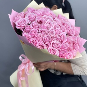 Букет из 51 пастельной розы Аваланж (60 см) в Пересвете