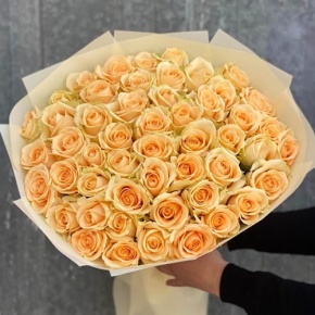 Букет из 51 розы Аваланж (60 см) в Пересвете