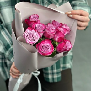 Букет "Сесилия" из 9 фиолетовых роз кения (40 см) в Пересвете