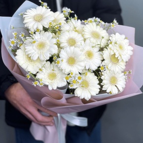 Нежный букет из гербер и ромашек в Пересвете