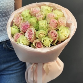 Букет из 21 нежной розы (40 см) в Пересвете