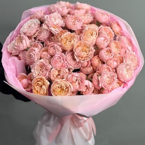 Букет из 35 кустовых пионовидных роз Джульетта (60 см) в Пересвете