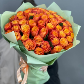 Букет из 71 огненной розы (40 см) в Пересвете