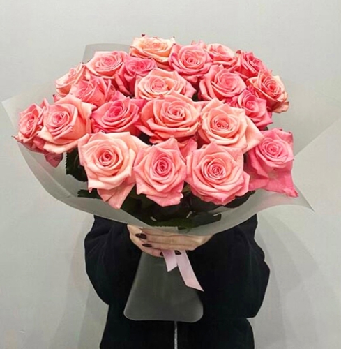 Букет из 21 розовой розы (50 см) в Пересвете