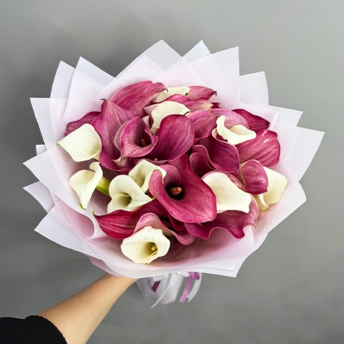 Букет из 25 нежных калл в Пересвете