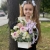 Композиция с георгинами на 1 сентября в белом ящике в Пересвете Композиция с георгинами на 1 сентября в белом ящике в Пересвете